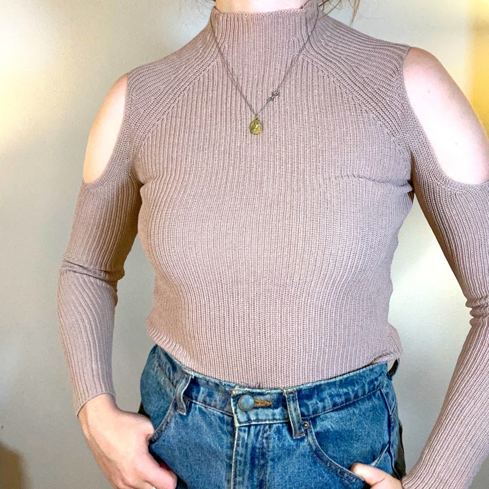 Aritzia Wilfred turtleneck - pink beige